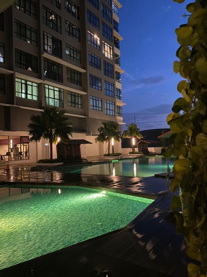Solehah Homestay At Conezion Ioi * Putrajaya